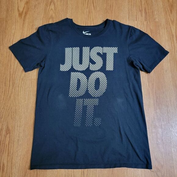 Nike Air Max Vapormax Men's Black White T Shirt Size Small S Velour Just Do It - Picture 1 of 5